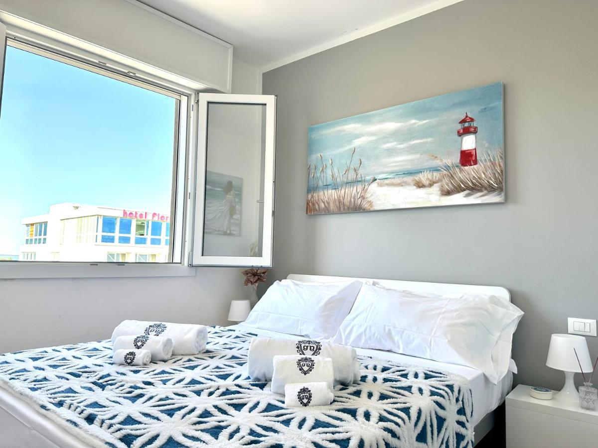Beach Front Apartment Sabbiadoro Lignano Sabbiadoro Exterior foto